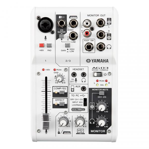 Table de mixage analogique Yamaha AG03